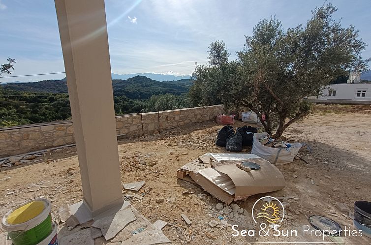 Vrijstaande woning in Platanias