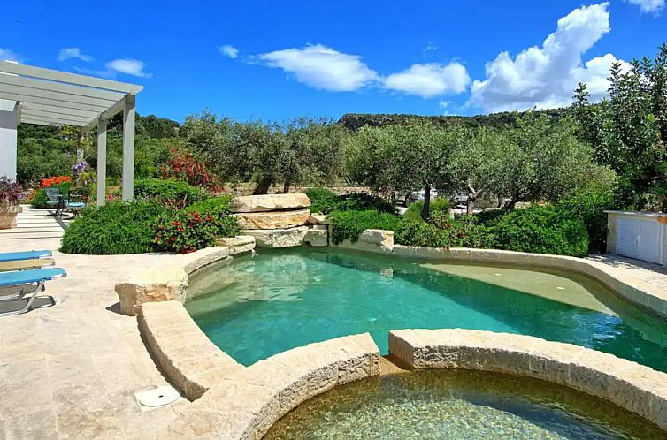 Villa Platanias