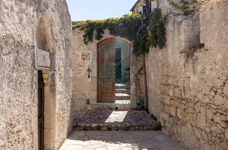 Vrijstaande woning in Episkopi