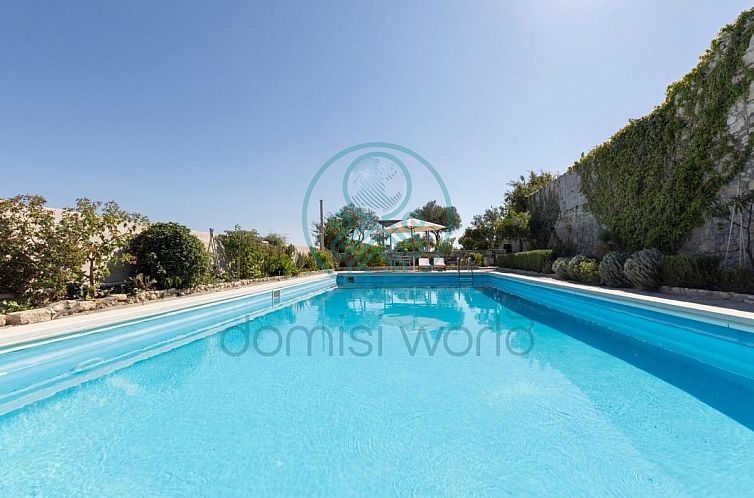 Vrijstaande woning in Episkopi