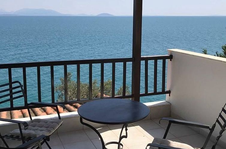 Vakantiehuis Geräumiges Ferienhaus in Chania mit Meerblick