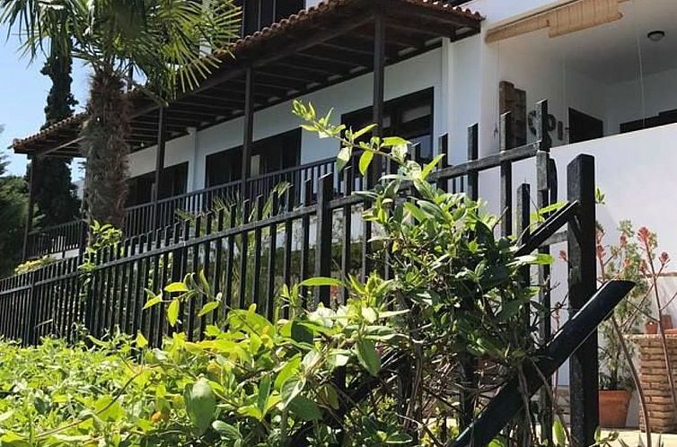 Vakantiehuis Geräumiges Ferienhaus in Chania mit Meerblick
