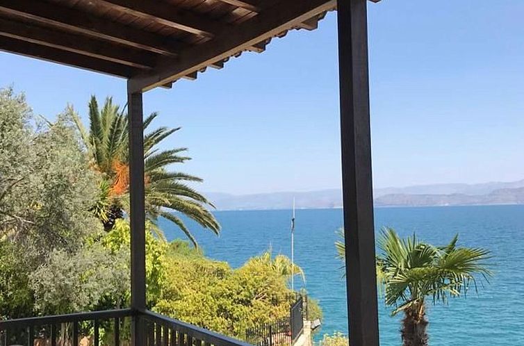 Vakantiehuis Geräumiges Ferienhaus in Chania mit Meerblick