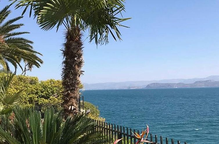 Vakantiehuis Geräumiges Ferienhaus in Chania mit Meerblick