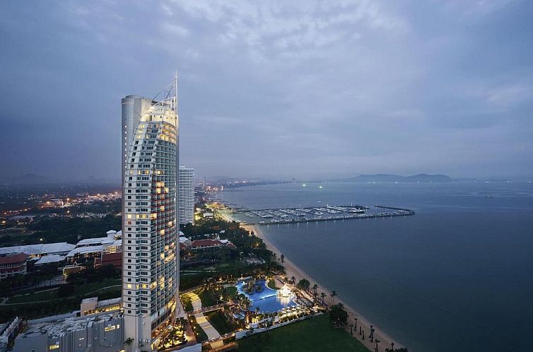 Mövenpick Siam Hotel Na Jomtien Pattaya - SHA Extra Plus