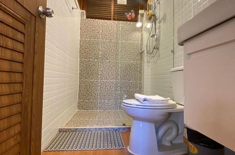 Baan Laem Noi Villa's