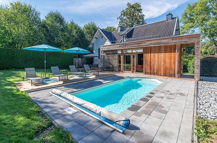 Villa White