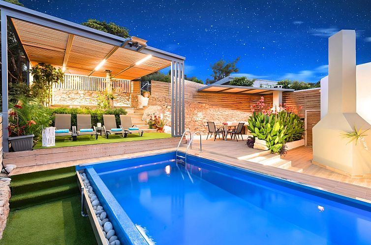 Vakantiehuis Canes Villa Beheizter Pool