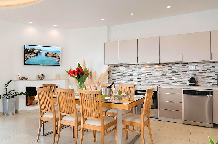 Vakantiehuis Canes Villa Beheizter Pool