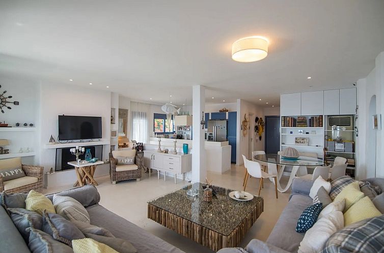 Vrijstaande woning in Pefkali