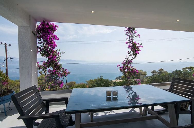 Vrijstaande woning in Pefkali