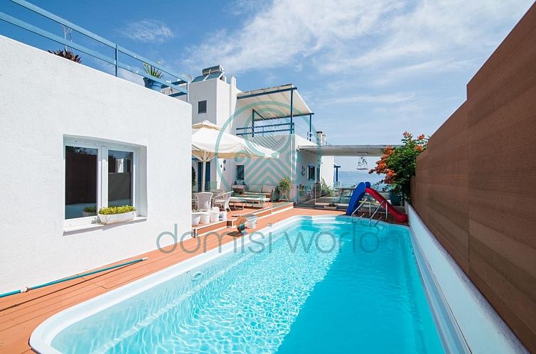 Vrijstaande woning in Pefkali