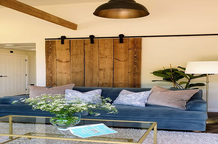 «Blackbarn Wood»