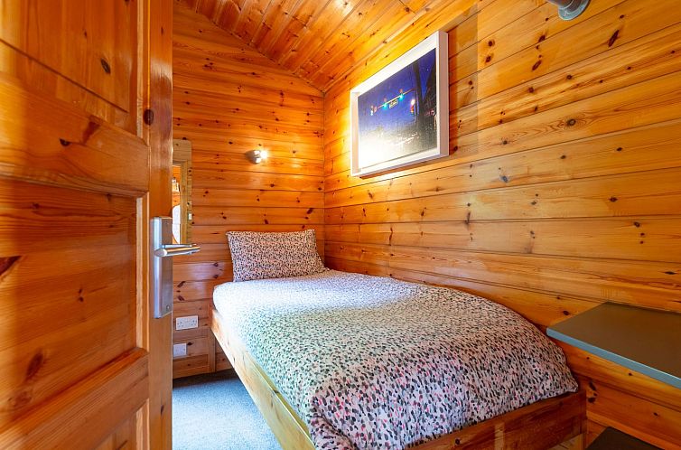 Vakantiehuis Lodge 2 - Hot Tub