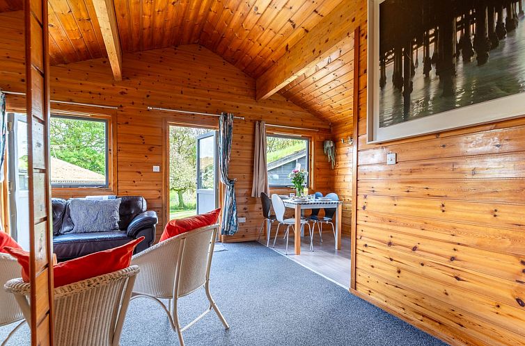 Vakantiehuis Lodge 2 - Hot Tub