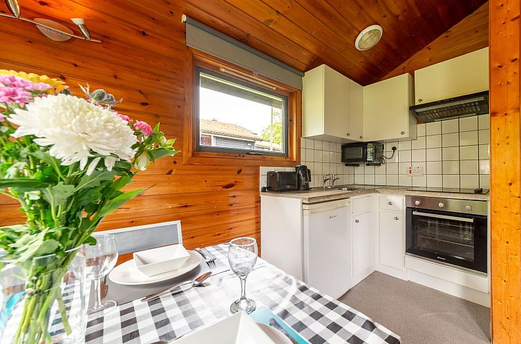 Vakantiehuis Lodge 4 - Hot Tub Lodge