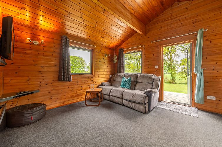 Vakantiehuis Lodge 4 - Hot Tub Lodge