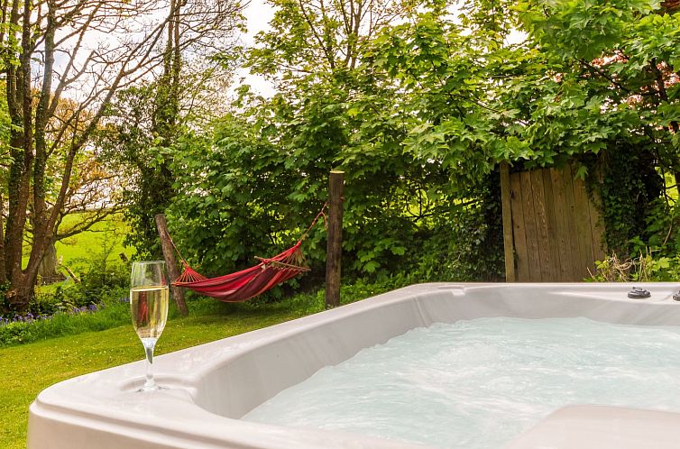 Vakantiehuis Lodge 3 Hot Tub