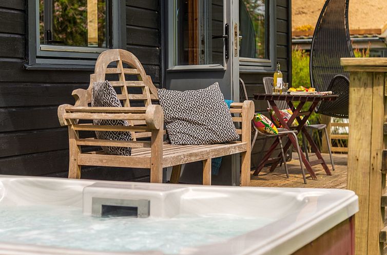 Vakantiehuis Lodge 3 Hot Tub