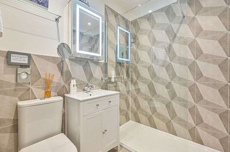 Appartement Große Wohnung in viktorianischer Villa