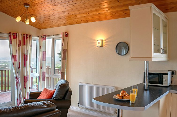 «Whitsand Bay Lodge»