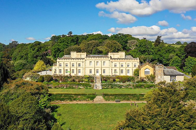 Vakantiehuis Historic Castle on River Tamar