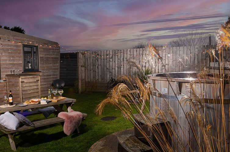 Vakantiehuis Hot Tub Lodge 2