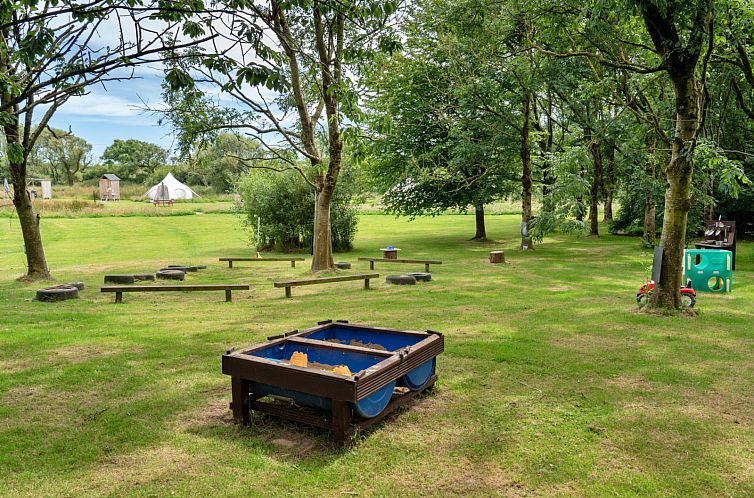 «Oak Lotus Belle Tent»