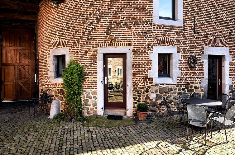 Hof van Aken