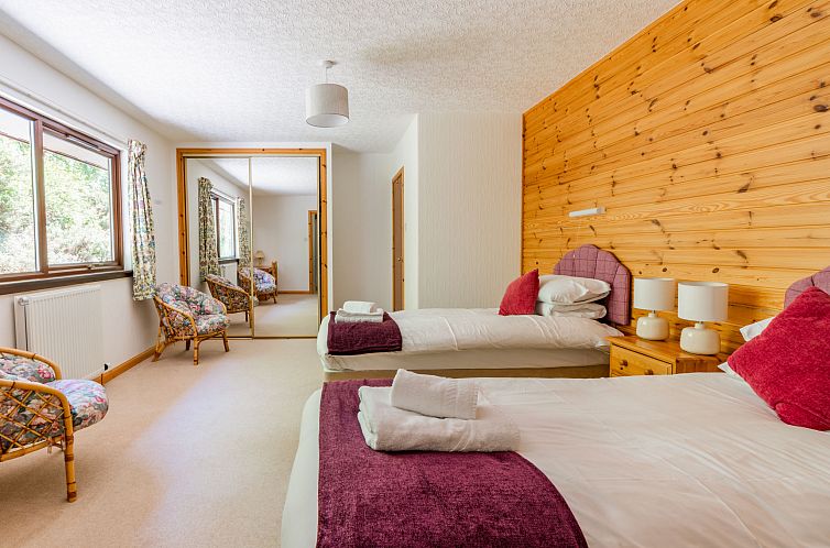 Vakantiehuis Achmony Secluded Westend