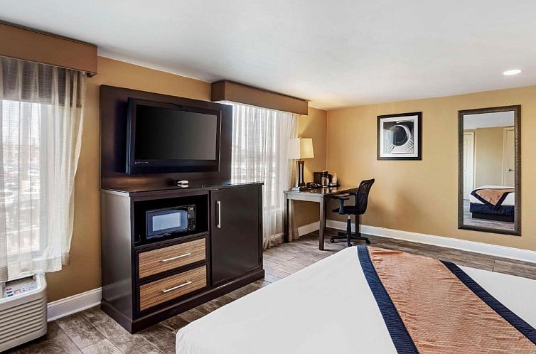 Best Western Plus Newark Airport West