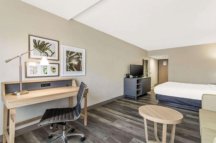 Country Inn & Suites by Radisson, Atlanta Airport South, GA