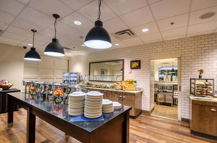 Holiday Inn & Suites Atlanta Airport North, an IHG Hotel