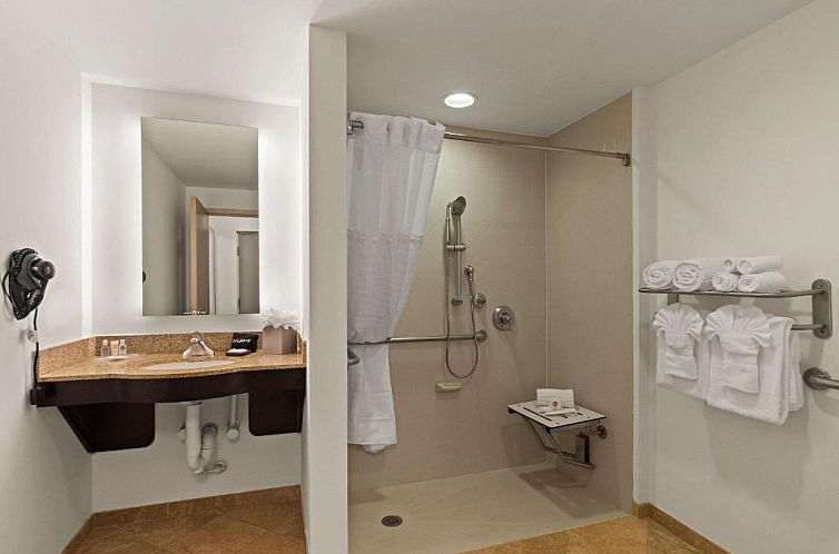 Comfort Suites Vero Beach I-95