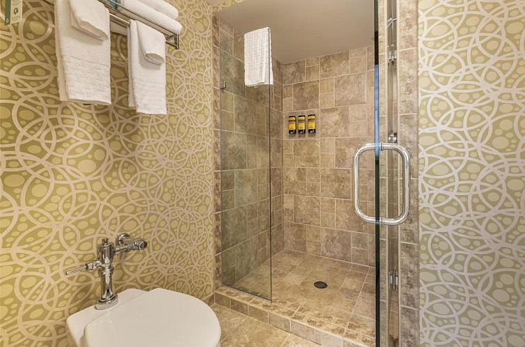 Best Western Plus The Normandy Inn & Suites
