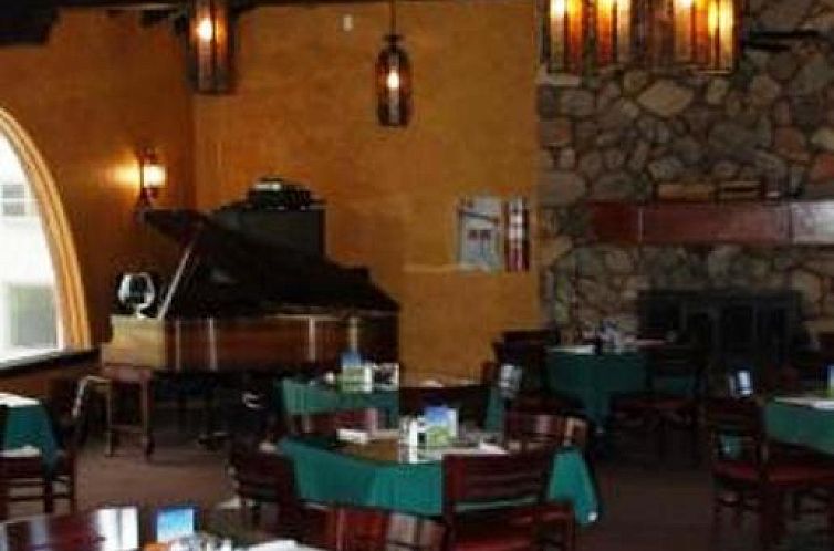 Historic Beaver Dam Lodge, Golf & RV Resort