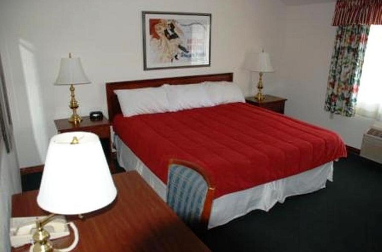 Historic Beaver Dam Lodge, Golf & RV Resort