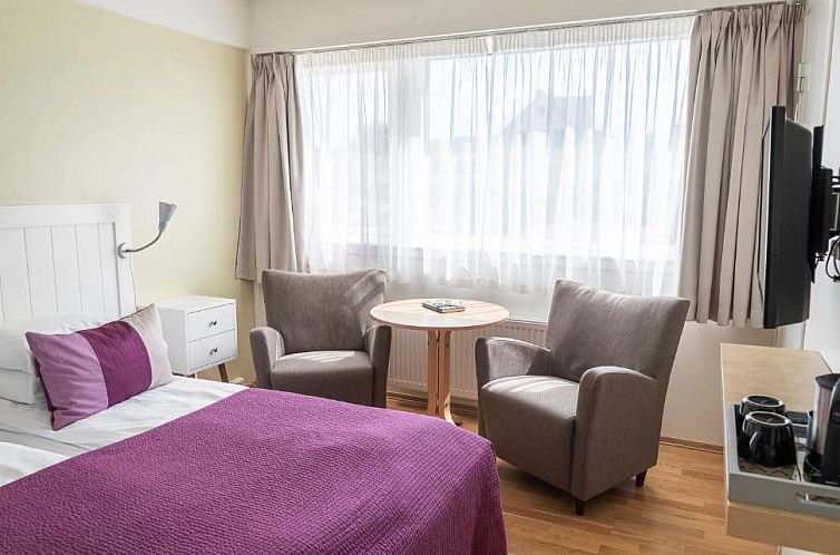 Lavik Fjord Hotel & Apartments