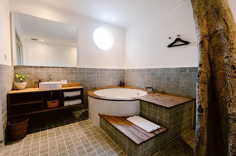 Brown Feather Hotel
