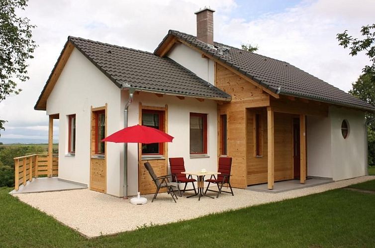 Vakantiehuis Haus mit großem Garten, Terrasse und Balkon
