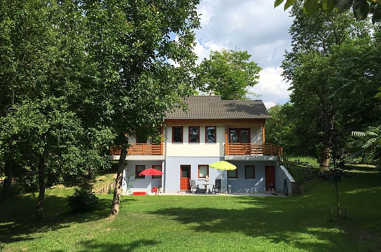 Vakantiehuis Haus mit großem Garten, Terrasse und Balkon