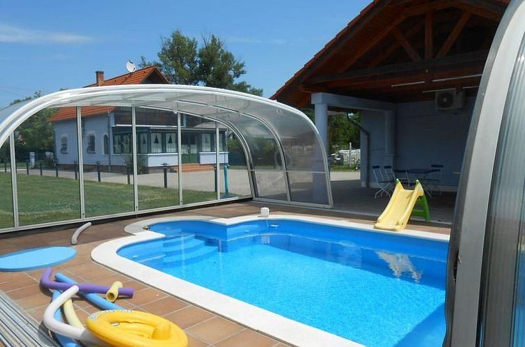 Unterkunft 0730555 - Ferienhaus BalatonSee - Vakantiehuis mit Garten, Grill und Terrasse
