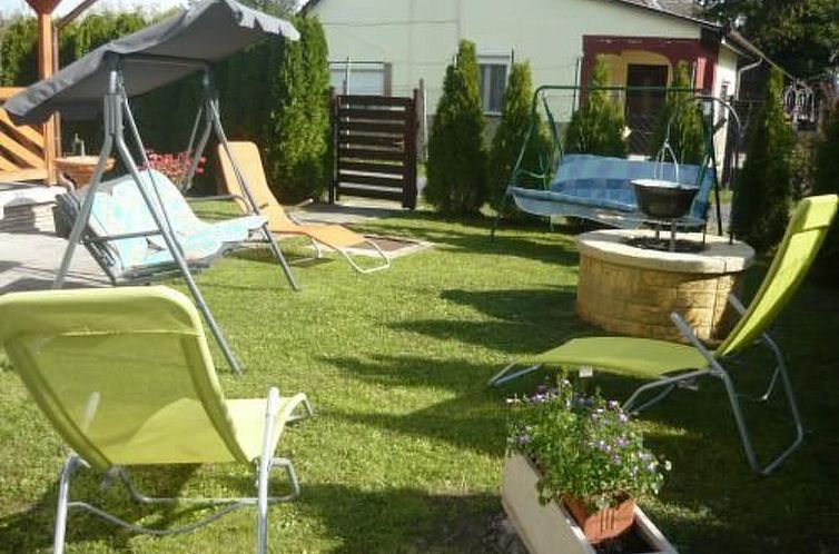 Vakantiehuis mit Grill, Terrasse und Garten