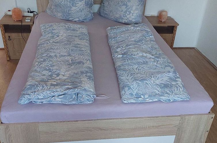 Vakantiehuis Schönes Ferienhaus mit sehr großem Pool