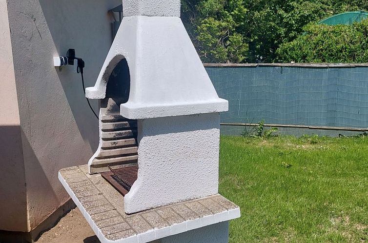 Vakantiehuis Schönes Ferienhaus mit sehr großem Pool