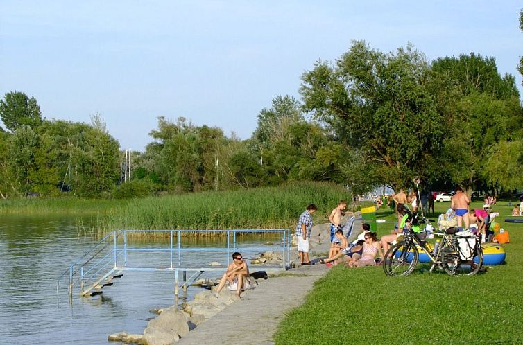 Appartement Wohnung in Balatonberény mit Möblierter Terras