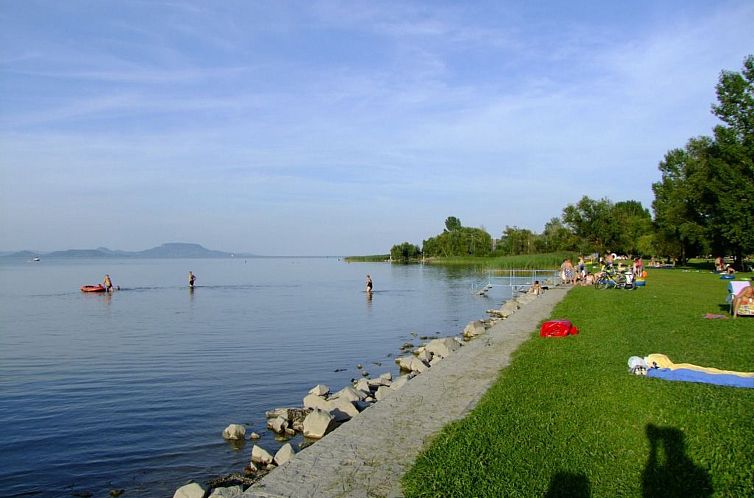 Appartement Wohnung in Balatonberény mit Möblierter Terras