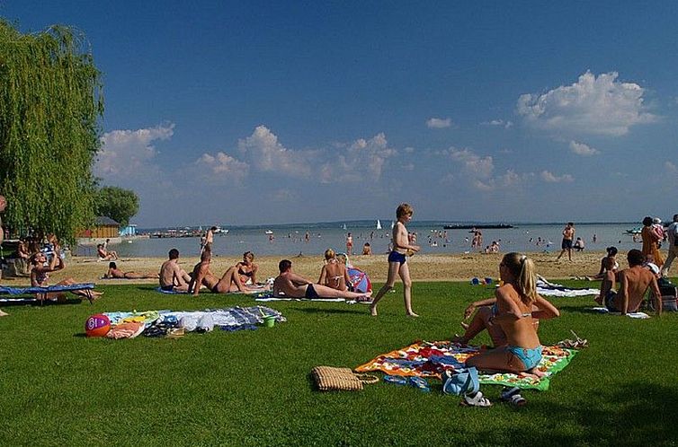 Appartement Wohnung in Balatonberény mit Möblierter Terras