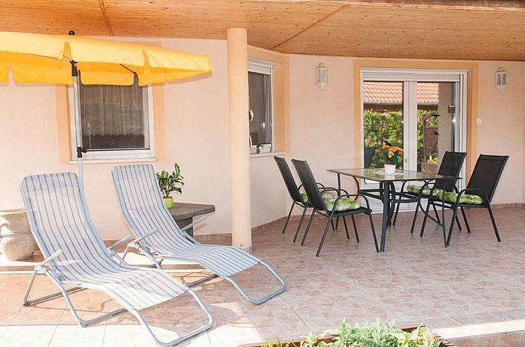 Vakantiehuis Hochwertiges Ferienhaus Steffi mit Terrasse