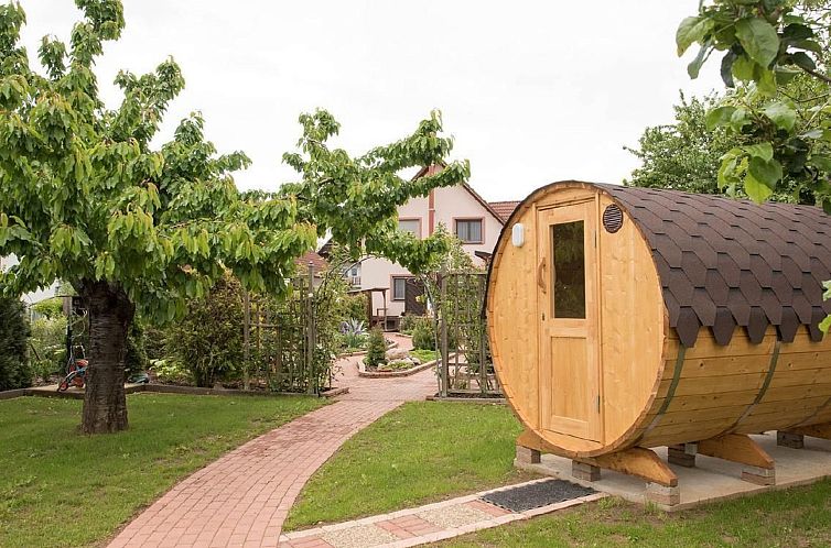 Vakantiehuis Wohnung mit Garten, Grill und Gemeinschaftspool
